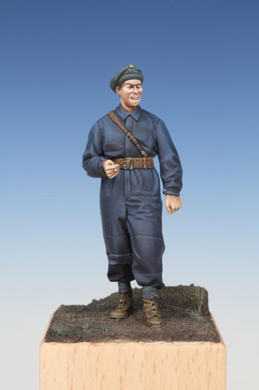 1/35 WWII Swedish Tank Crewman - Click Image to Close