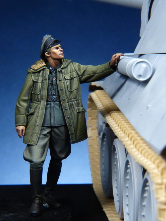 1/35 WWII German Waffen SS Officer - Click Image to Close