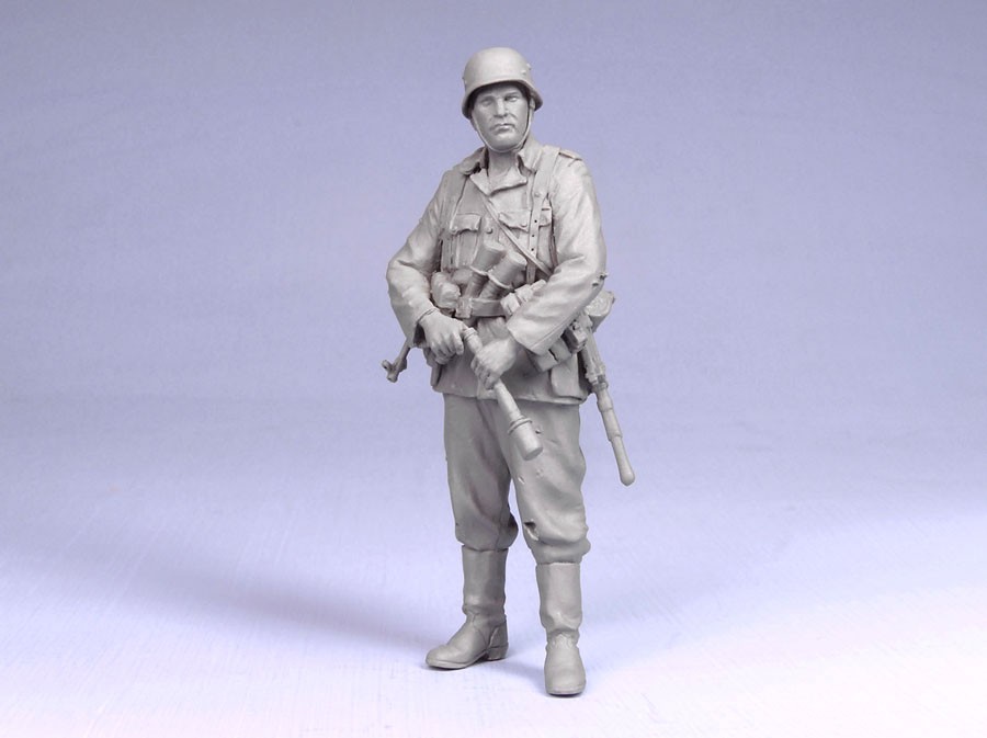 1/35 German Infantryman #1, Stalingrad 1942 - Click Image to Close