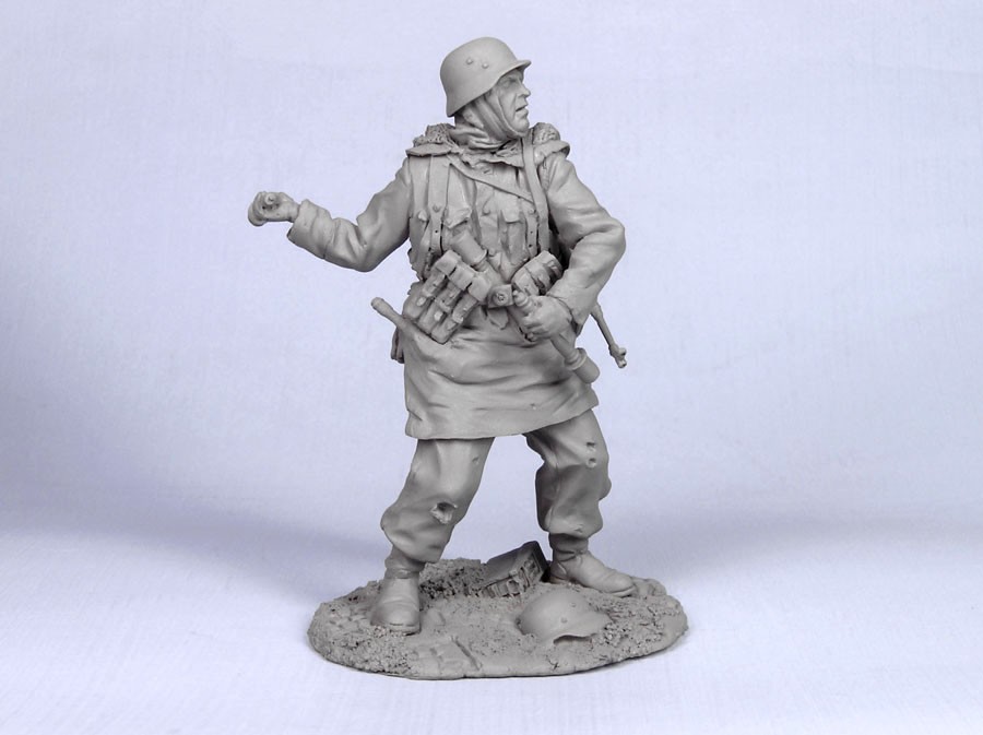 1/35 German SS Infantryman, Kharkow, Winter 1943 - Click Image to Close