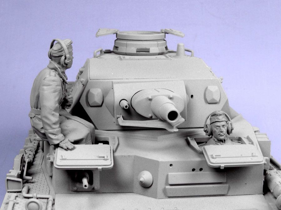 1/35 German Tank Crew #1, Winter 1941-43 - Click Image to Close