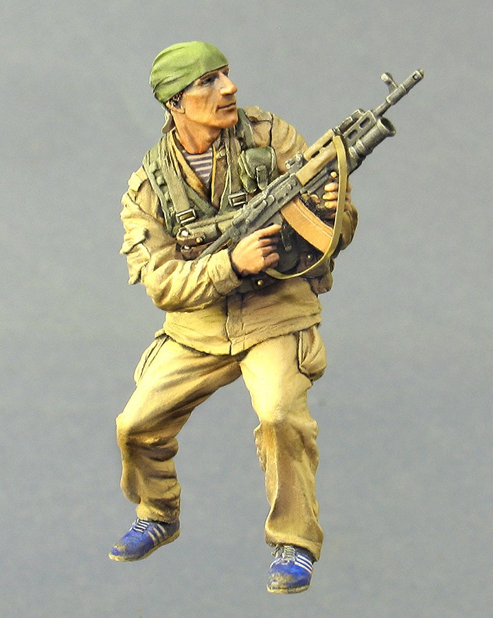 1/35 Private of Volunteers Division of Novorussia, In Action #2 - Click Image to Close