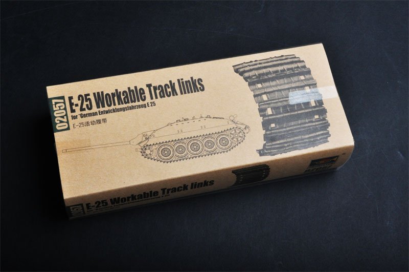 1/35 German E-25 Tank Workable Track Links - Click Image to Close